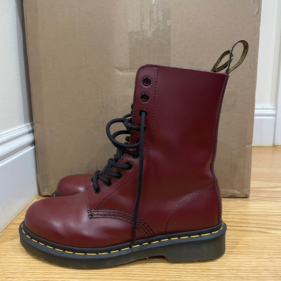 Dr. Martens Burgundy 1460 Smooth Leather Lace Up Boots - Picture 4 of 7